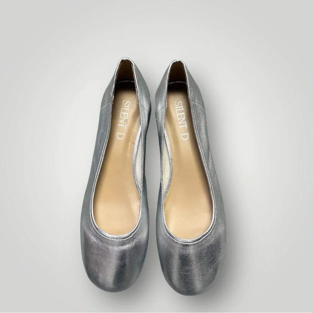 NEW Antropologie SILENT D ANNABELLE Pump Silver Sz‎ 9 Holiday